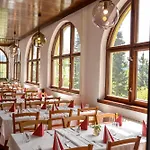 Hotel Tanecnica 3*