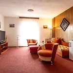 Tanecnica Hotel
