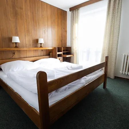Tanecnica Hotel