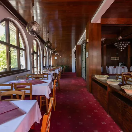 Hotel Tanecnica