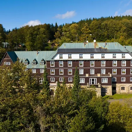 Tanecnica Hotel 3*