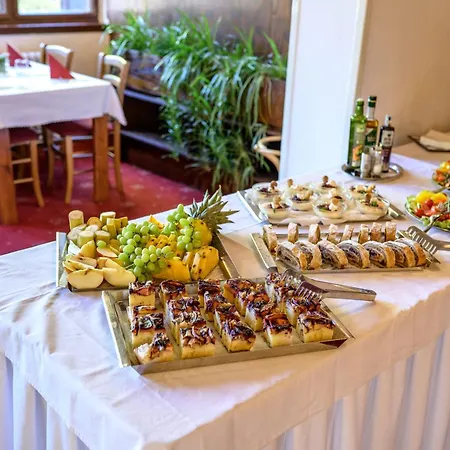 Отель Tanecnica