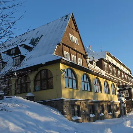 Hotel Tanecnica 3*