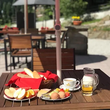Tanecnica Hotel 3*