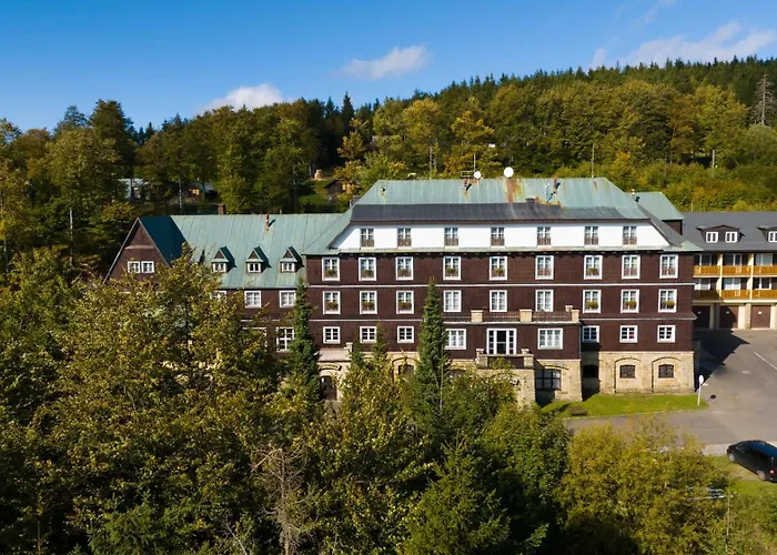 Tanecnica Hotel 3*